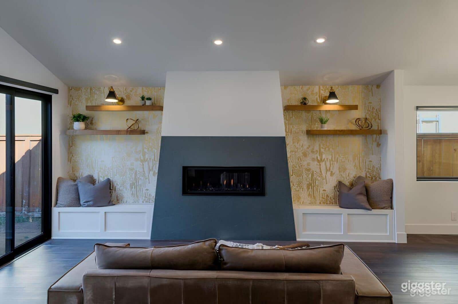 Charming House with Chefs Kitchen Photo 2