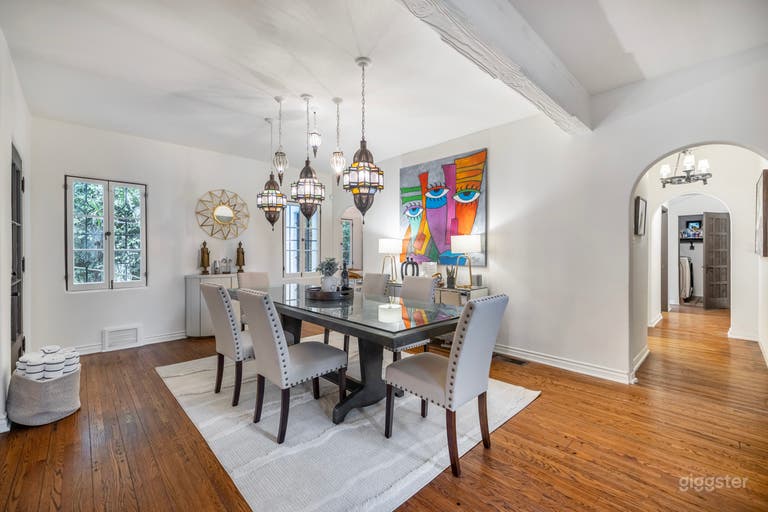  SECLUDED SPANISH VILLA WITH ARCHES, POOL & LUSH GARDENS 