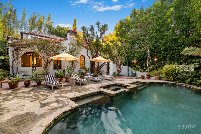  SECLUDED SPANISH VILLA WITH ARCHES, POOL & LUSH GARDENS 