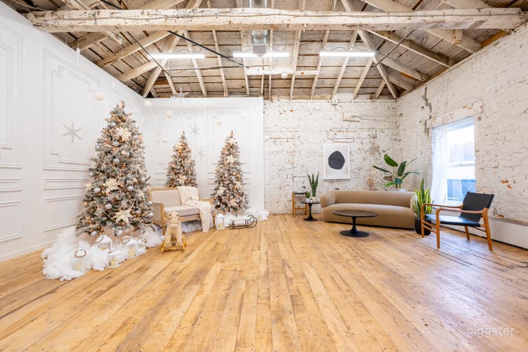  The Cottage in Hamilton 