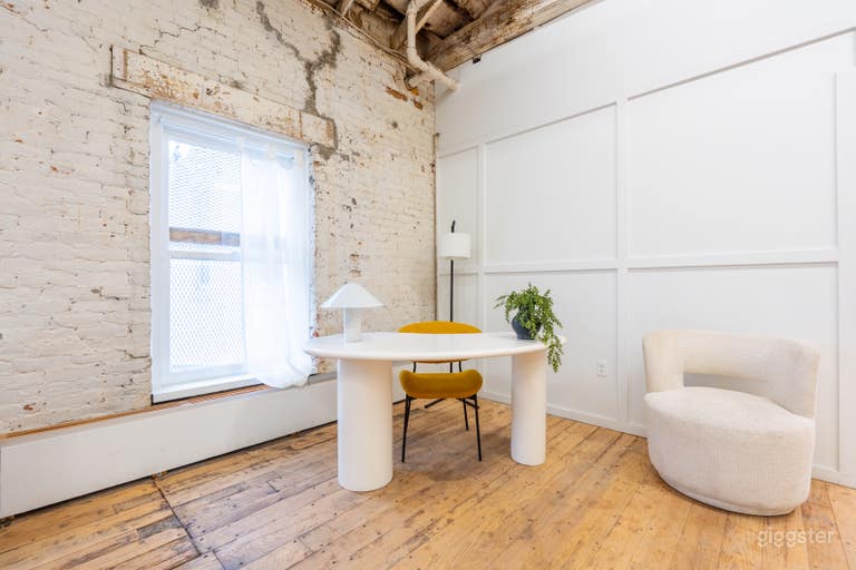  The Cottage in Hamilton 