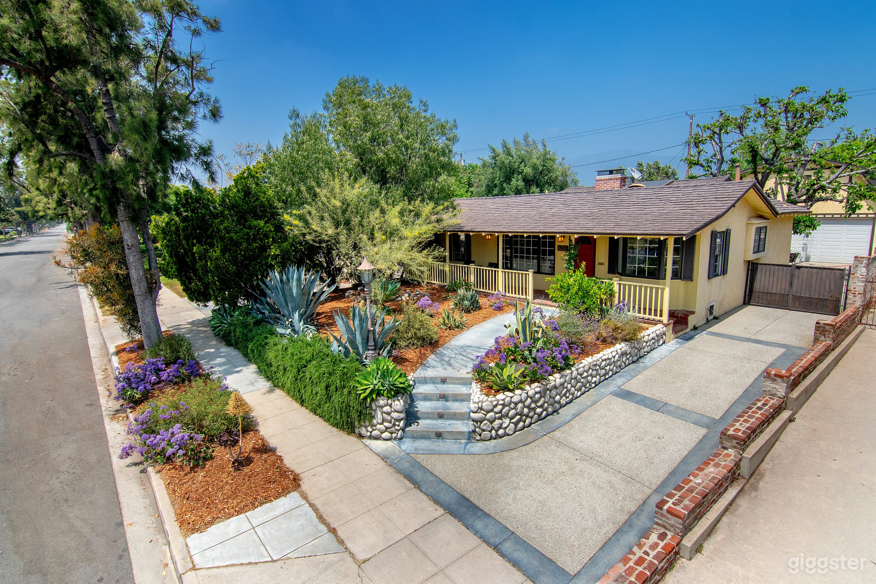 Rancho District Burbank Photo 1