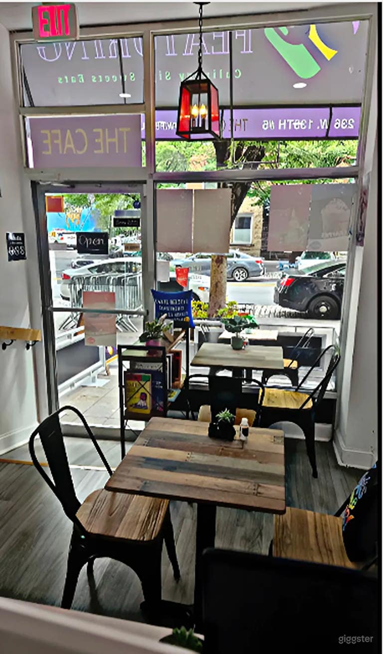  Cozy Cafe in Harlem next to NYPD Pct 