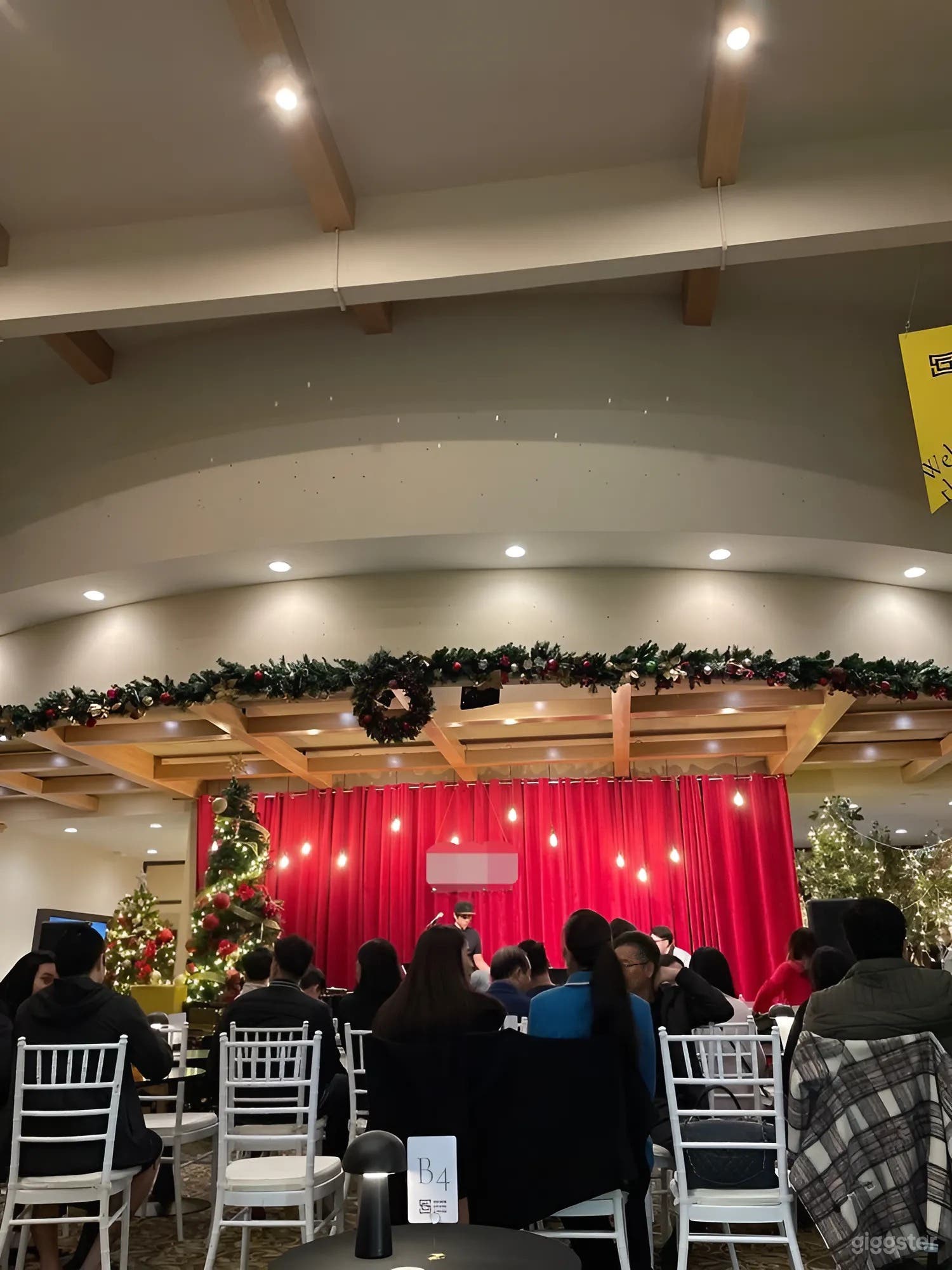 Charming Lobby Venue with High-Quality AV Photo 4