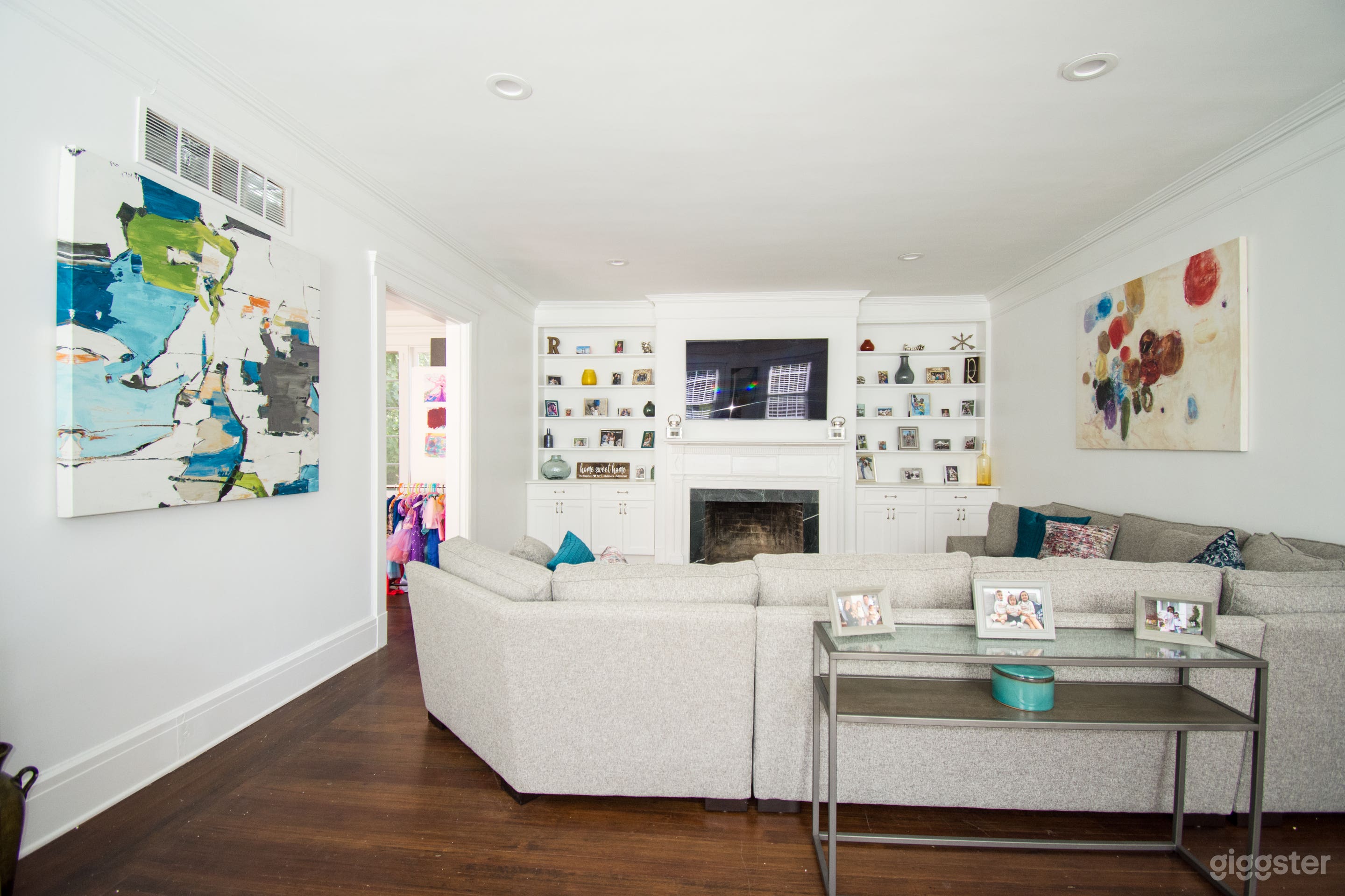 1912 Center Hall Colonial Mansion NEW (gigg) Photo 2