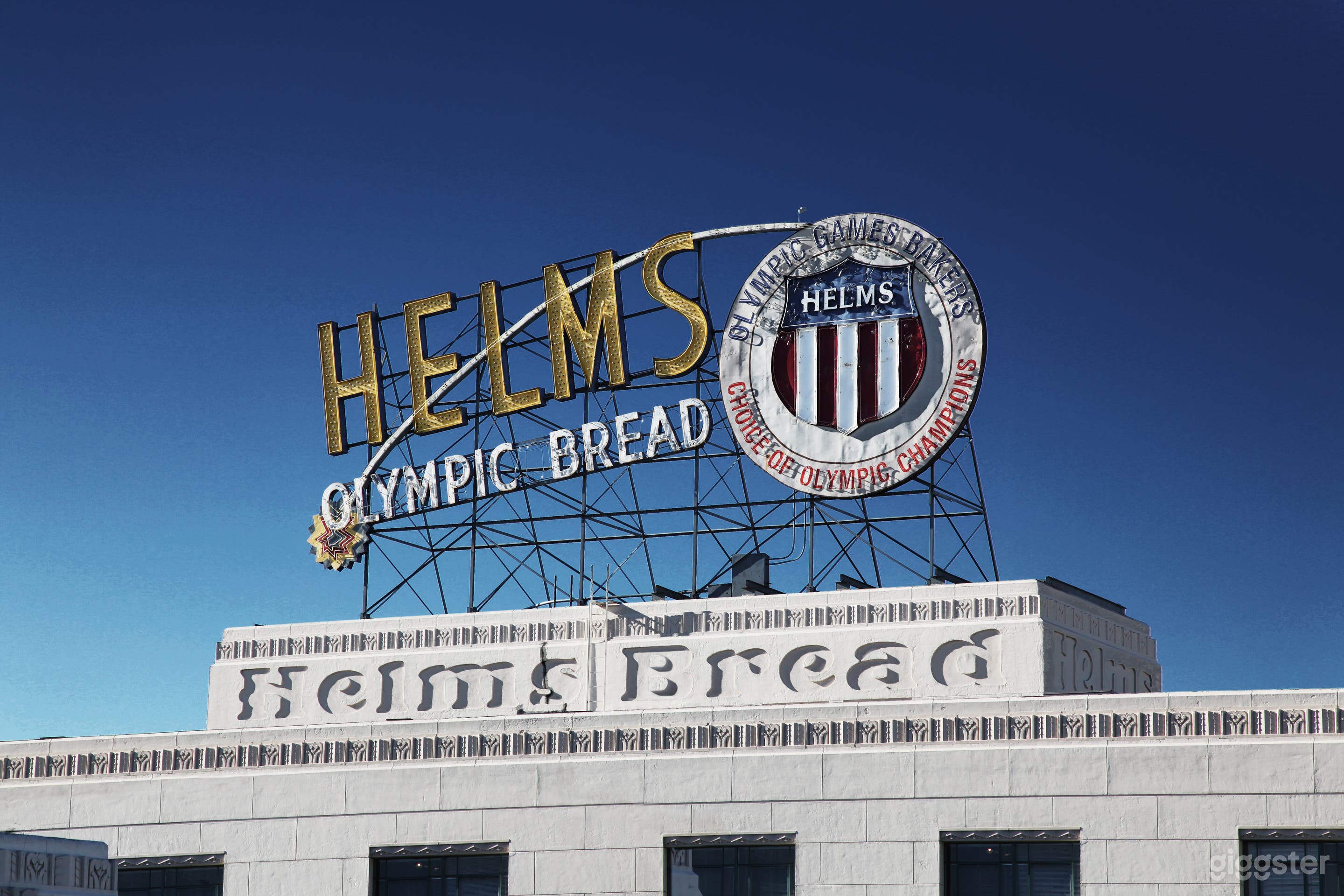 Client friendly  Photo Studio with full Kitchen Photo 4