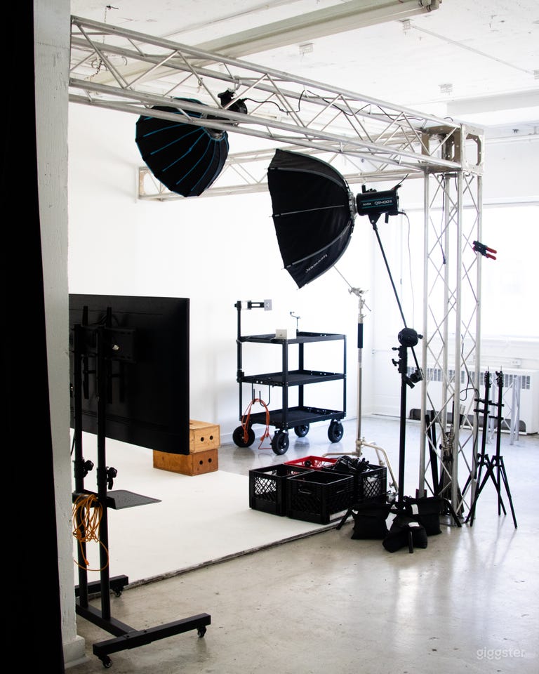  Spacious Photo & Video Studio with White Cyc Wall 