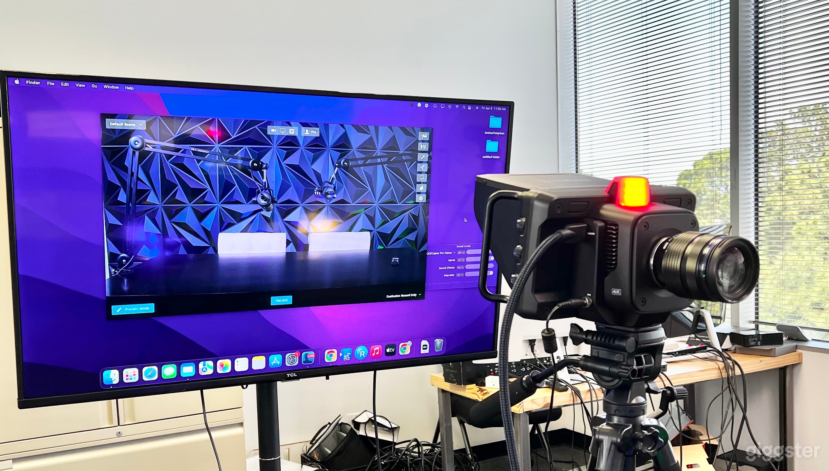 Film and Recording Podcast Studio Photo 4