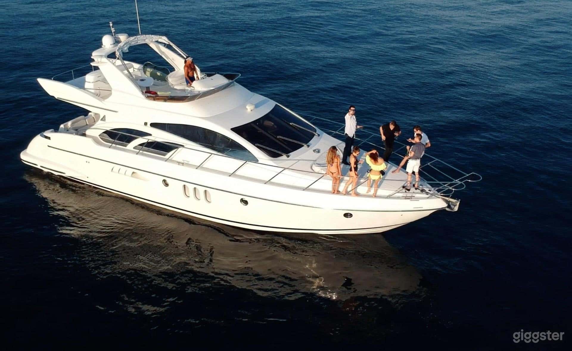 60' AZIMUT YACHT Photo 1