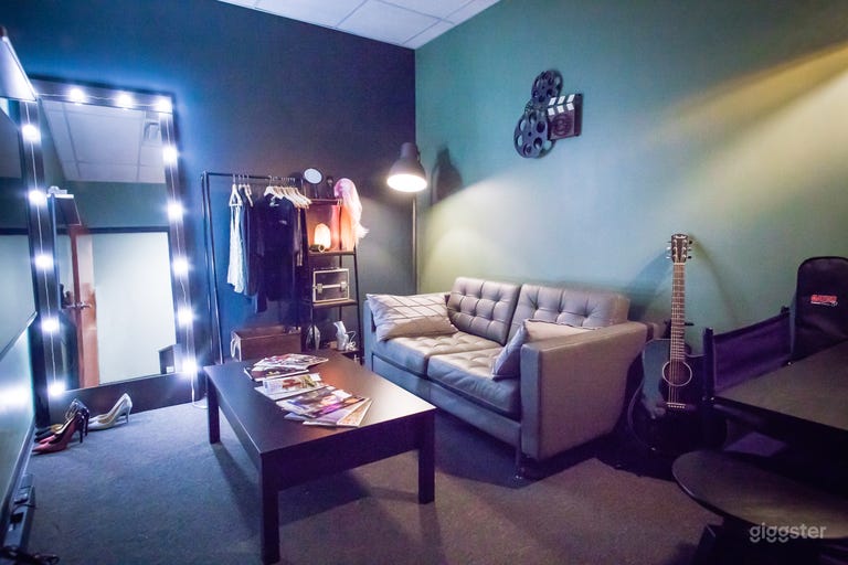  3200 SQ FT Studio Half w/ Office Space 