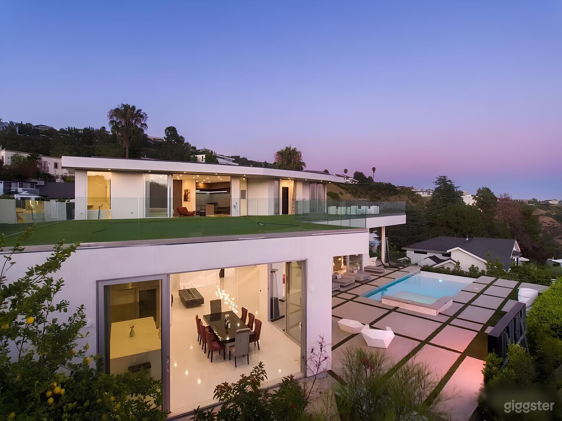 Luxurious Modern Hilltop Villa with Infinity Pool Photo 1