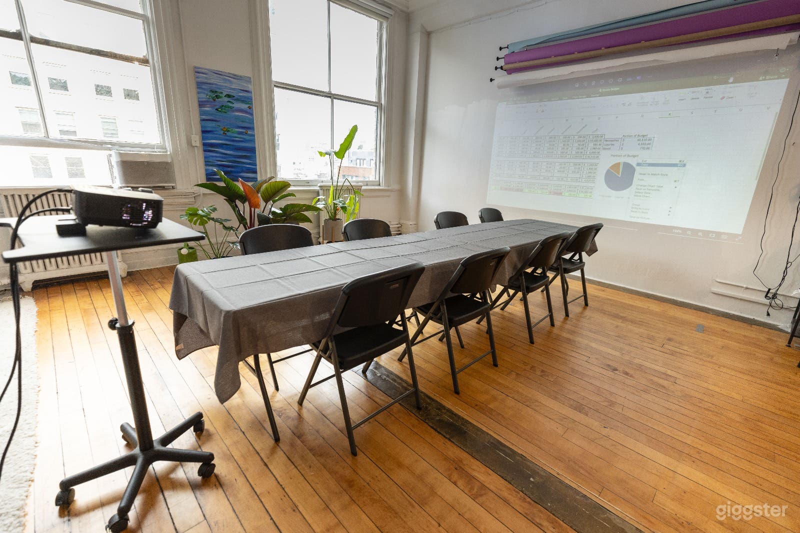 Bright Natural Light Studio for Photo &amp; Video Shoots Photo 4