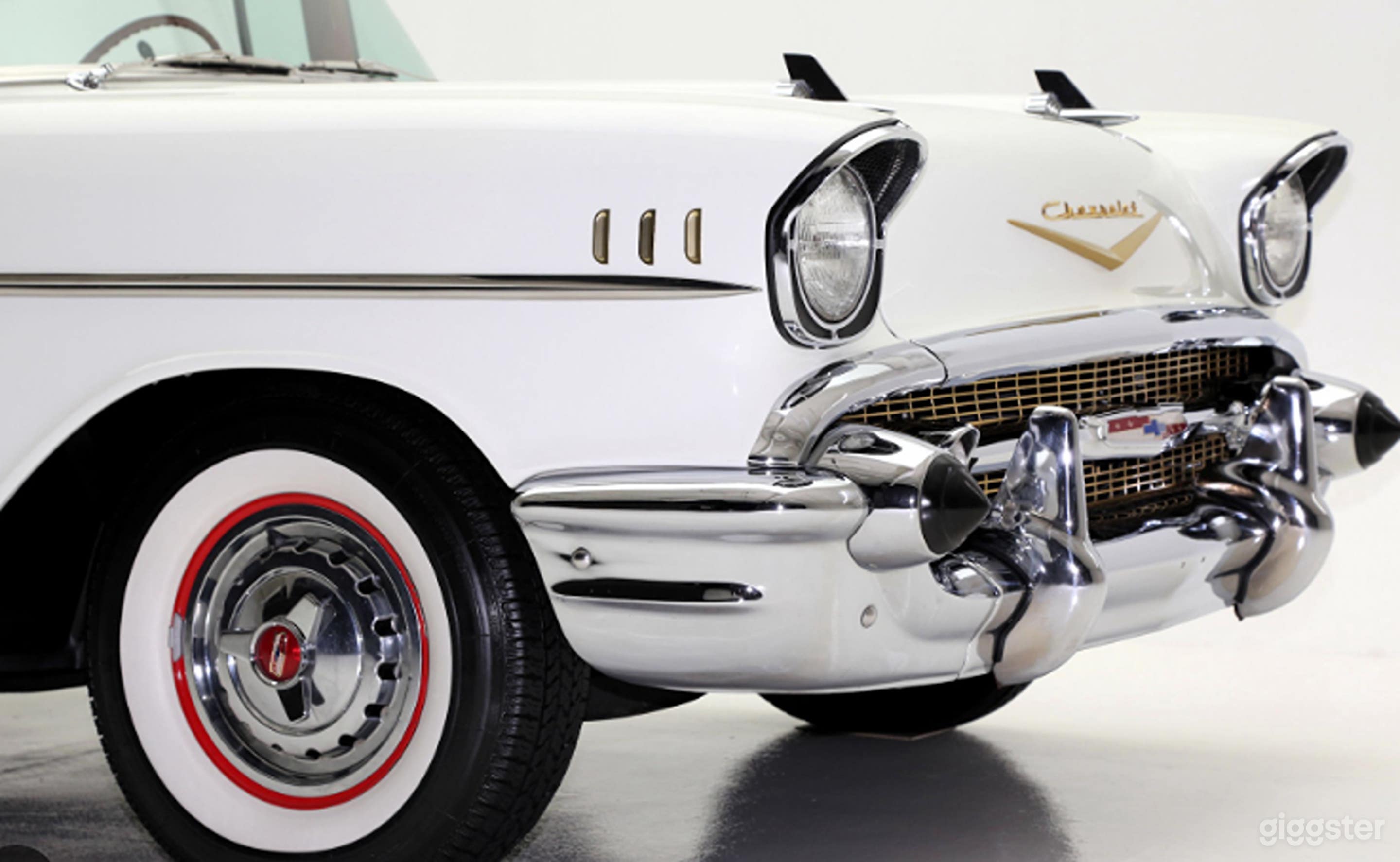 Ultimate 1957 Chevy Classic Vintage Car  Photo 2