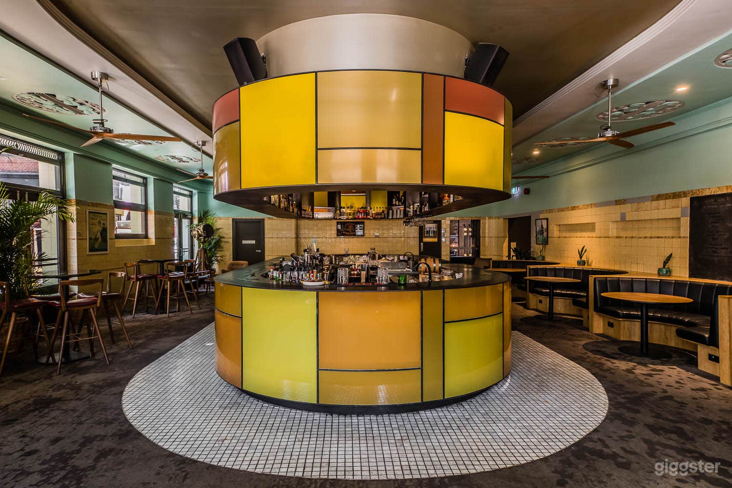 The Clare Bar Photo 3