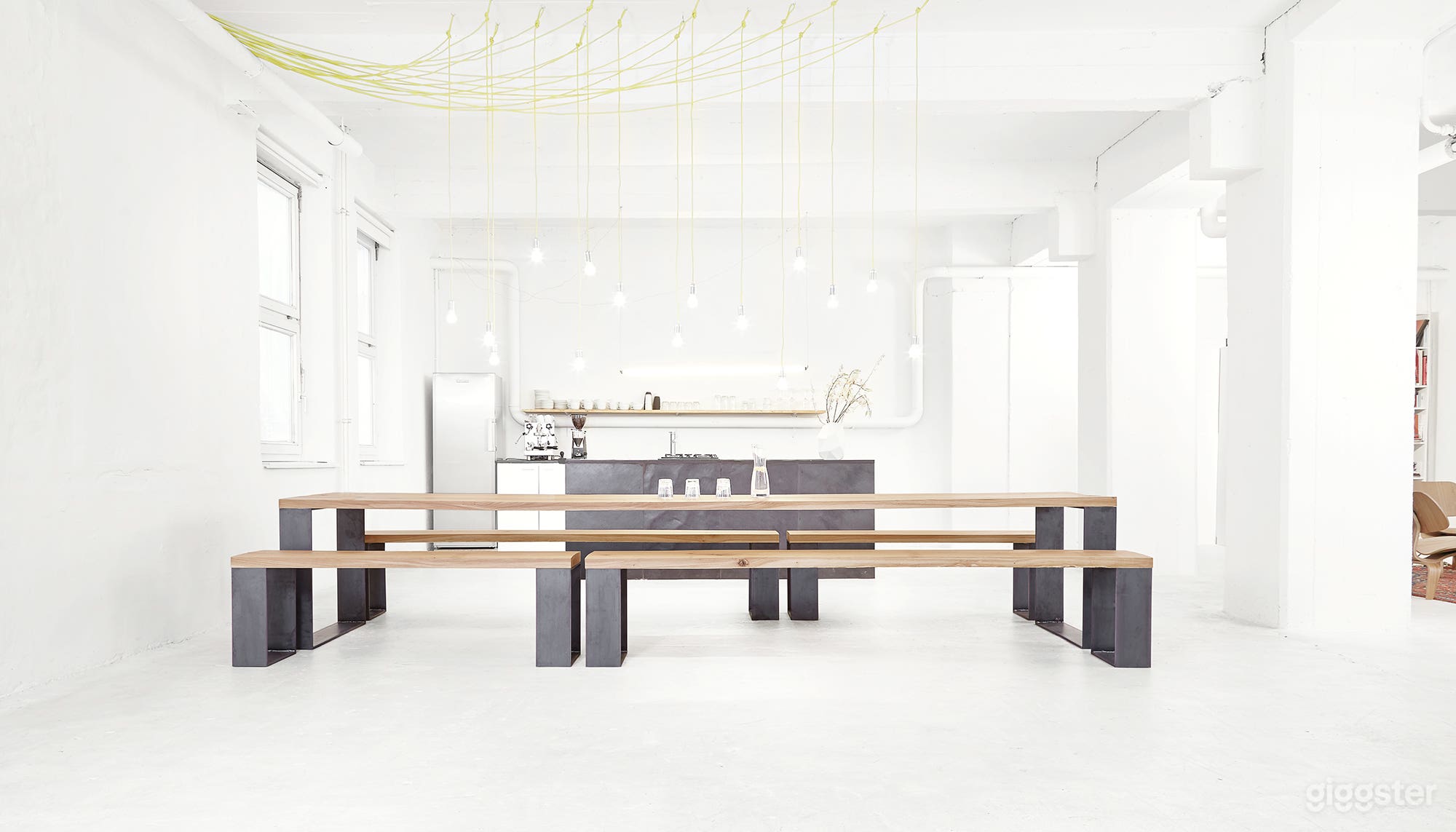 Außergewöhnlich großzügiges Loft-Studio im Herzen Hamburgs Foto 1
