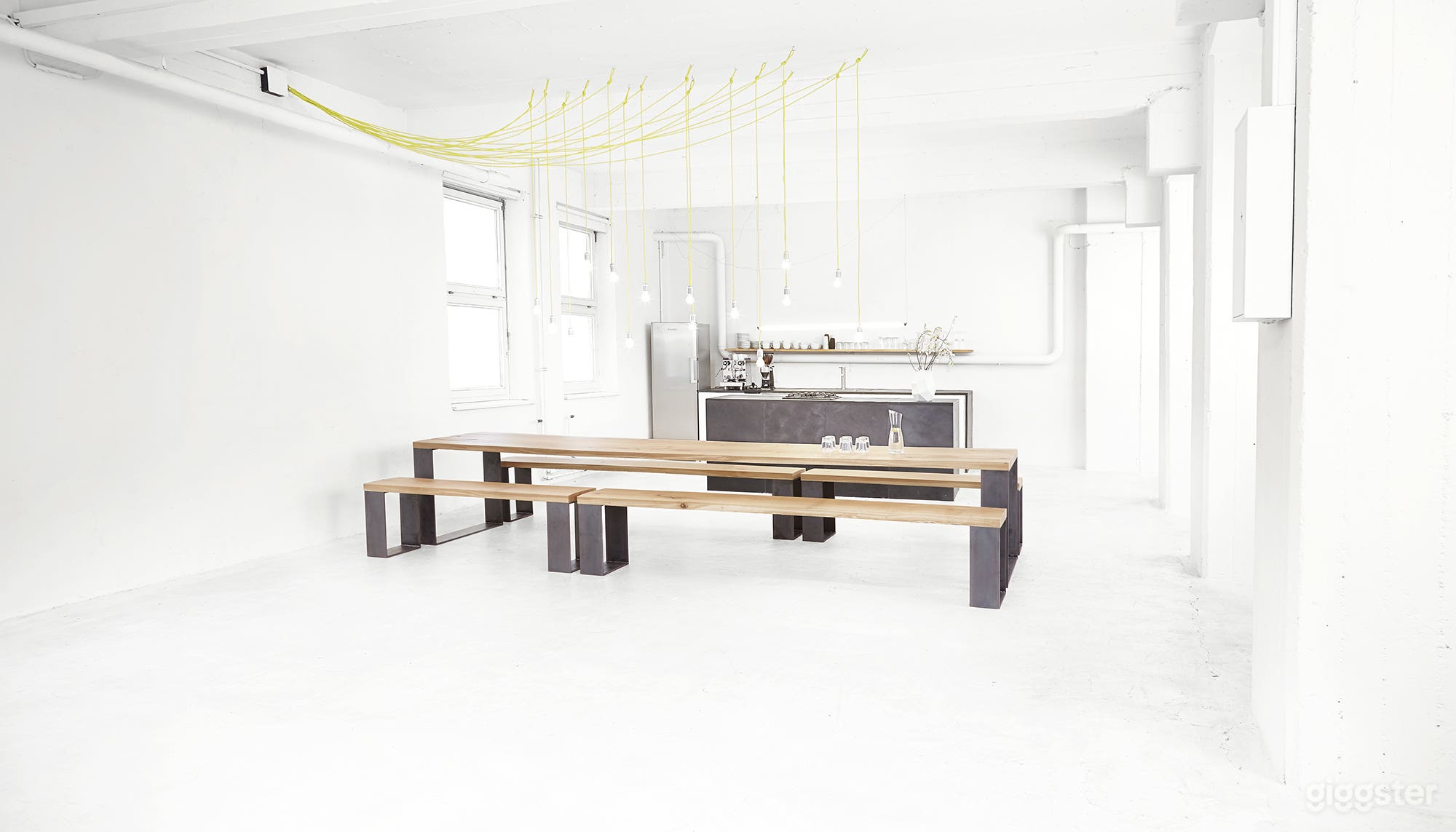 Außergewöhnlich großzügiges Loft-Studio im Herzen Hamburgs Foto 2