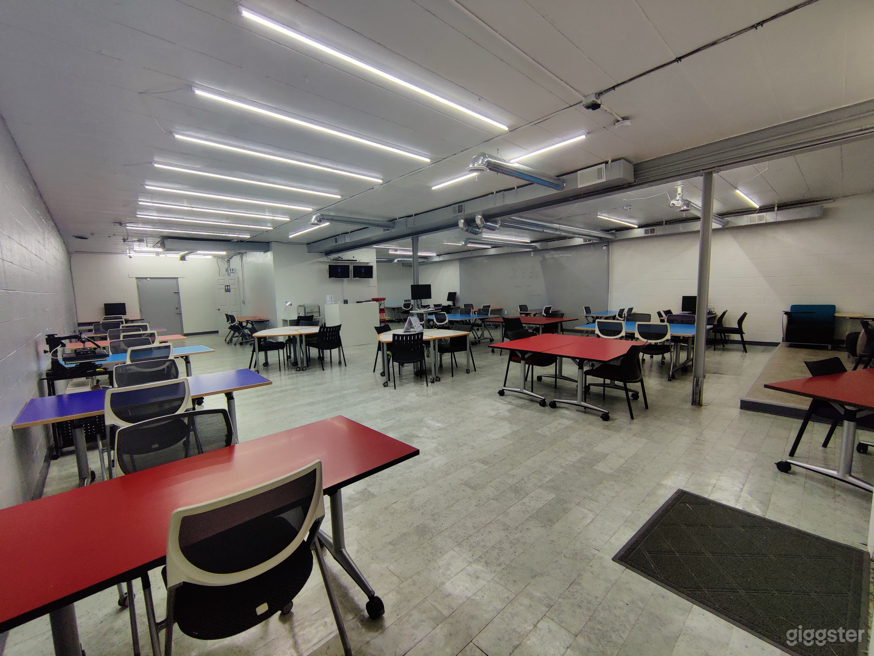 Perfect Spot for Networking &amp; other Special Events Photo 2