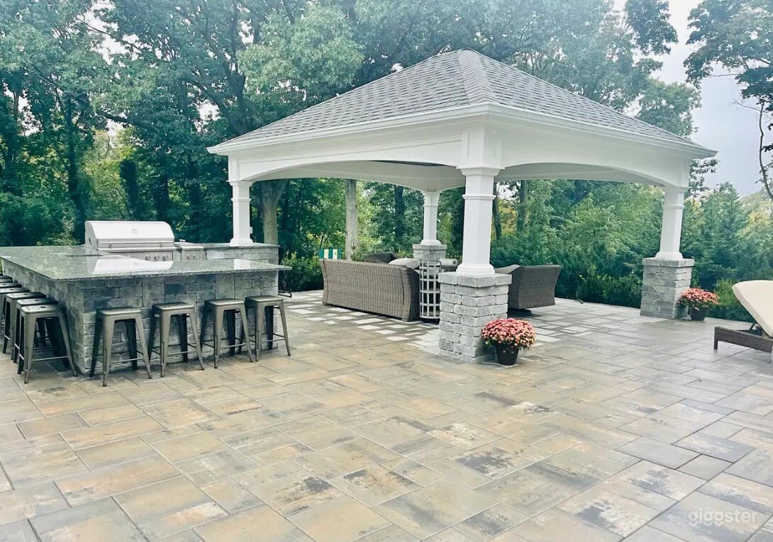 Elegant Victorian Poolside Escape Photo 3