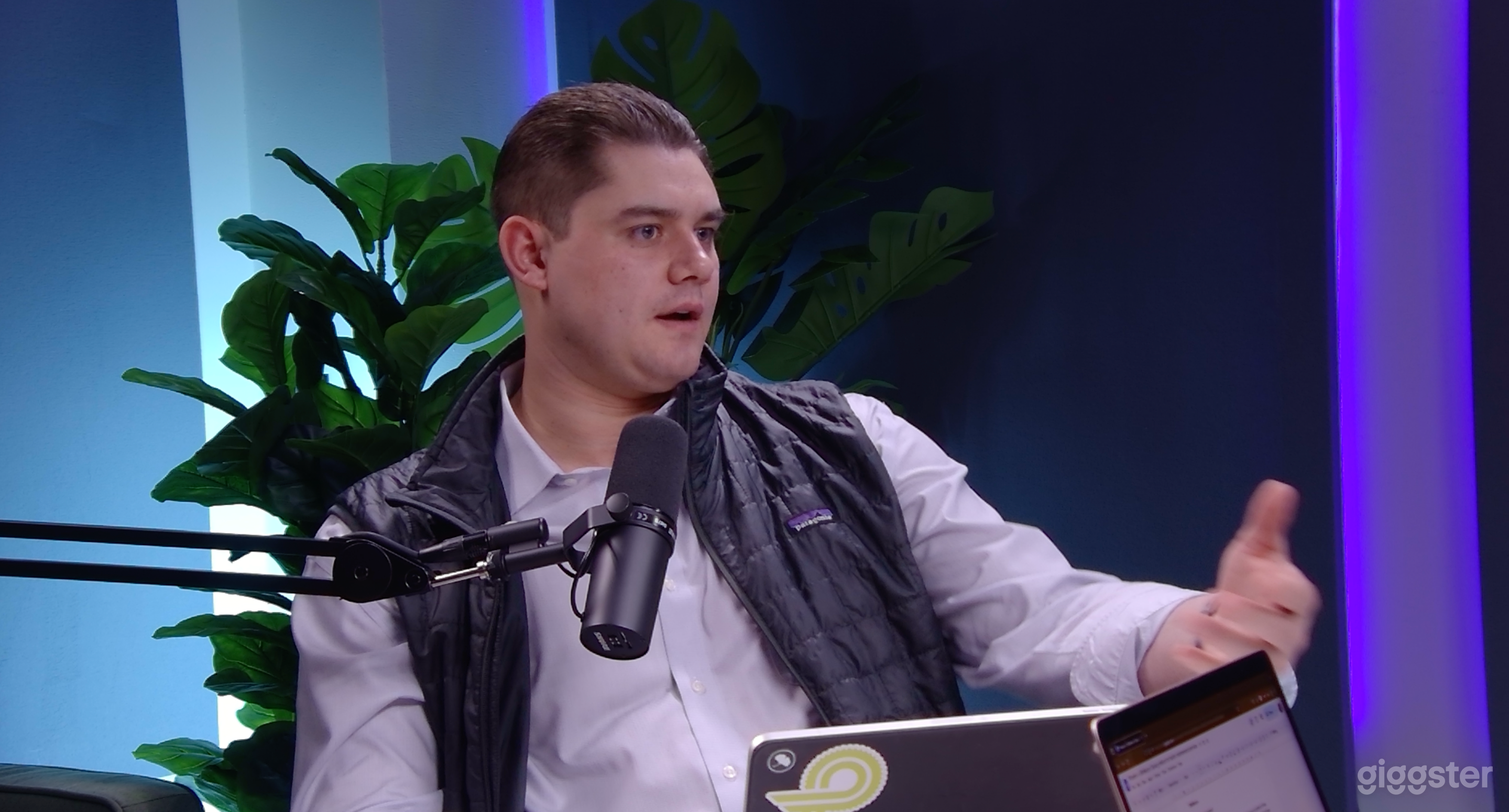 Video Podcast Studio by Times Square &amp; MSG - New Photo 4