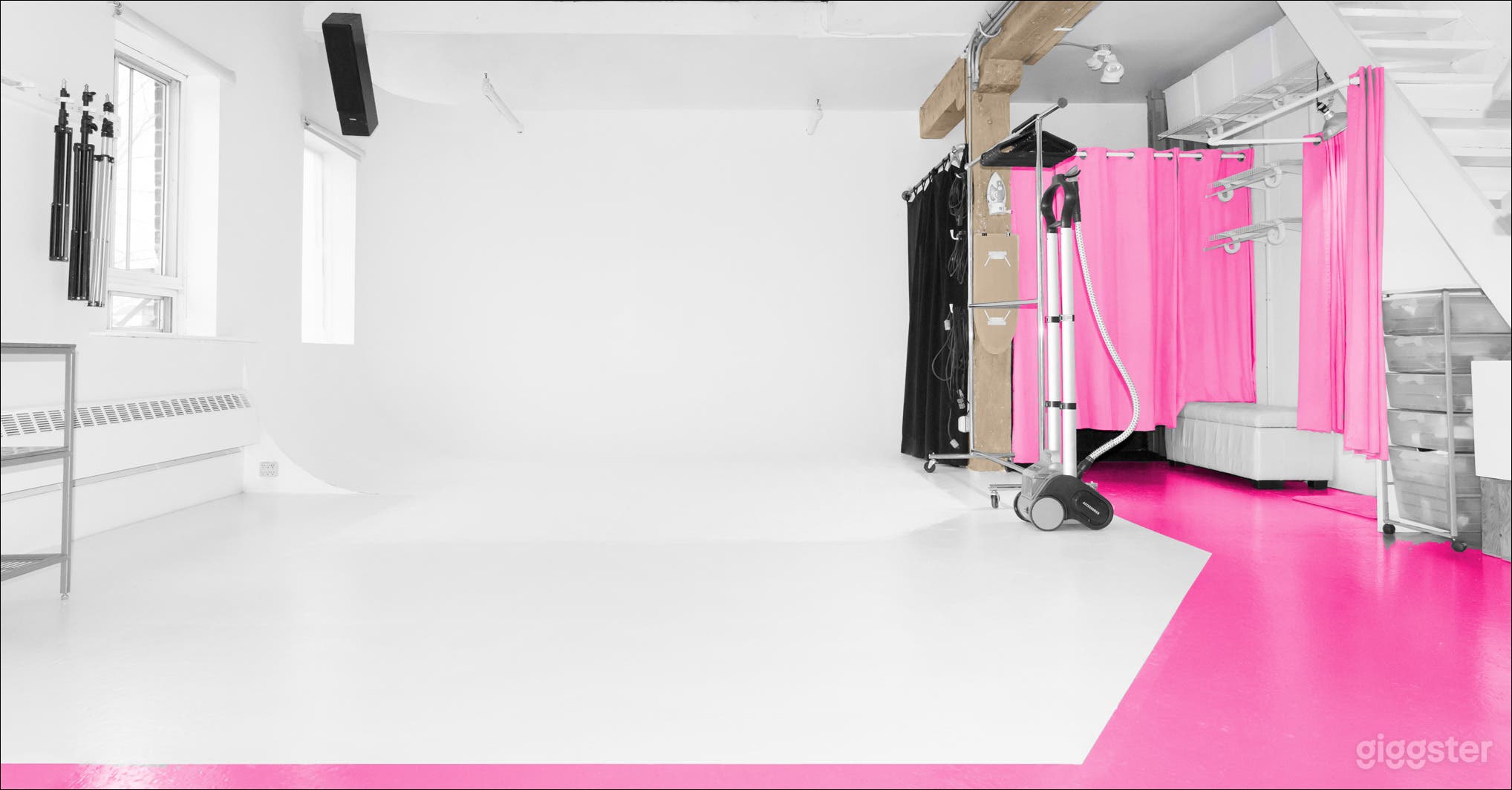 Bright Boutique Photo/Video Studio Photo 1