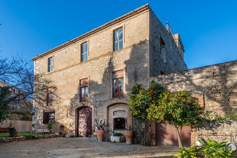  Una Finca Restaurada del Siglo XVIII 