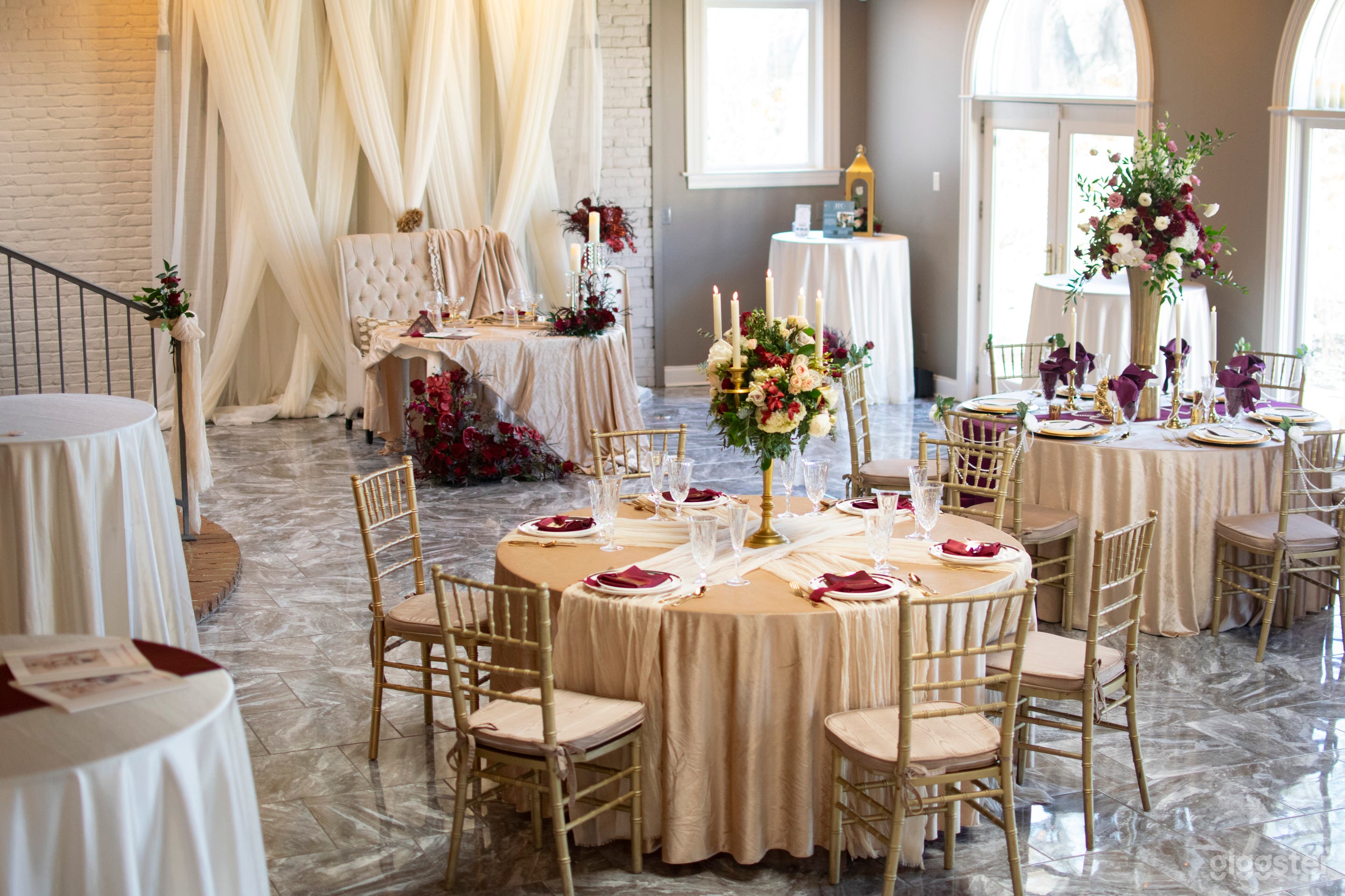 Solarium - A Radiant Sunroom Photo 1