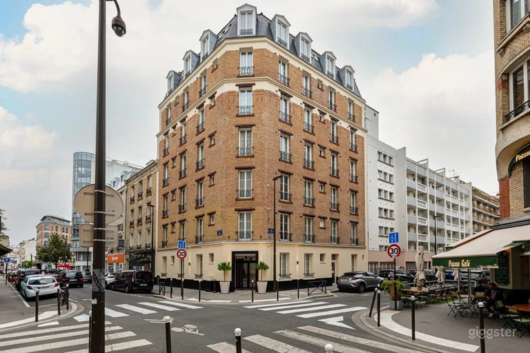 Hôtel au patrimoine cinématographique et au confort contemporain 