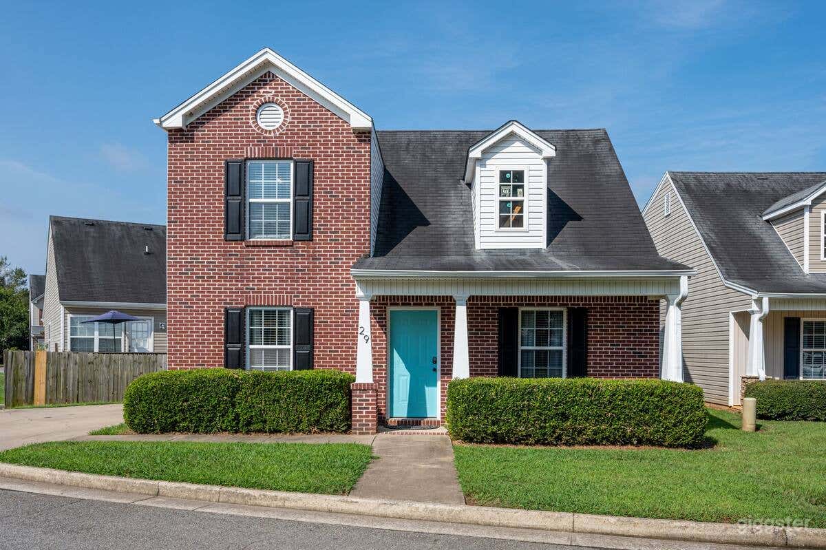 Superb For Traveling Workers Near Cartersville MC Photo 1