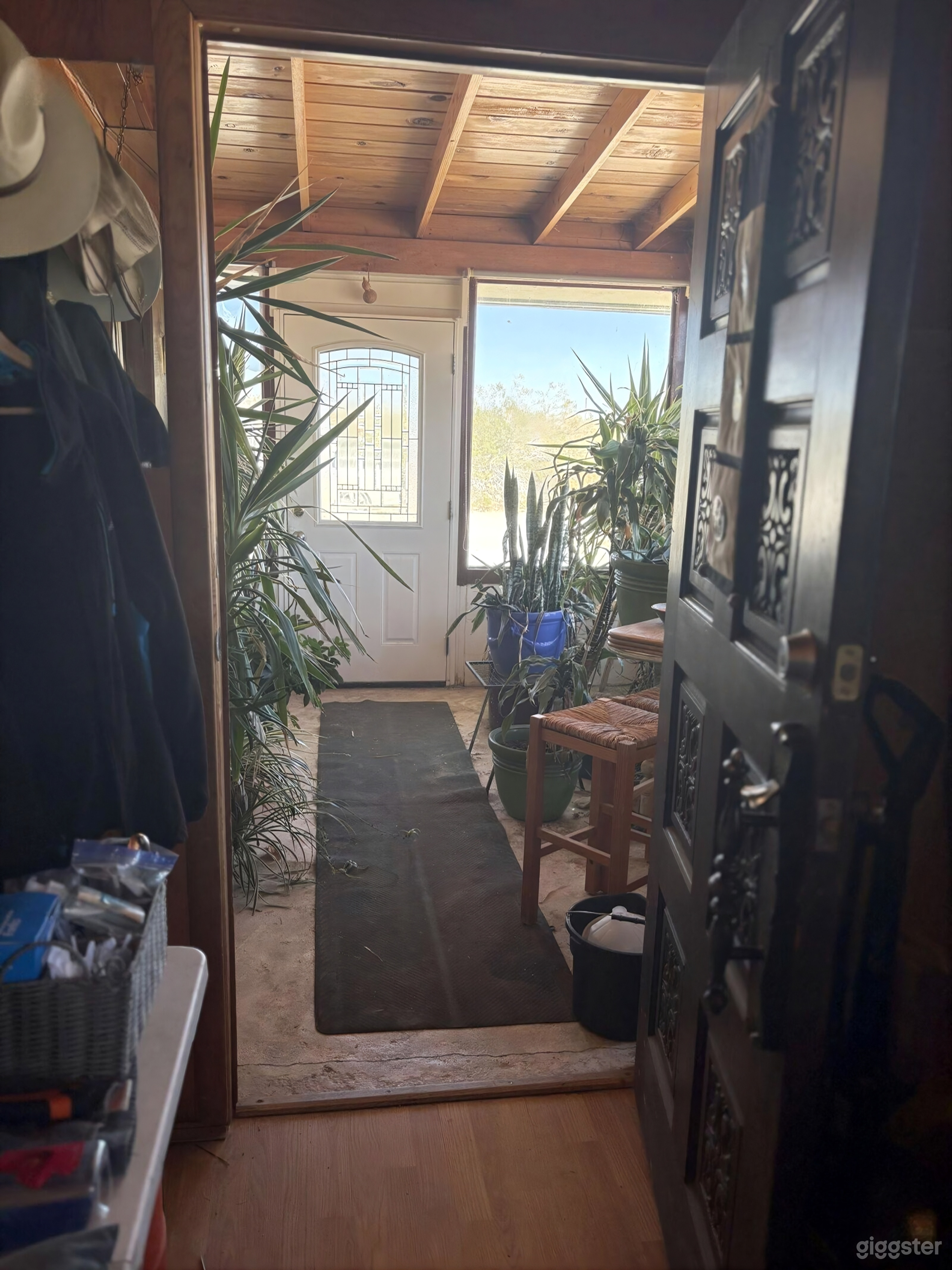 Desert house on 5 acres with country kitchen, studio Photo 4