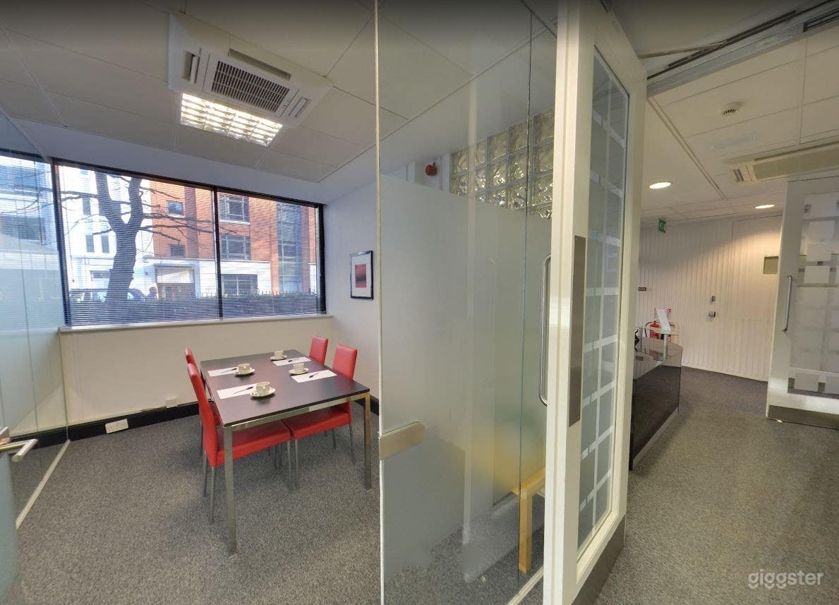 Meeting Room in Victoria Photo 3