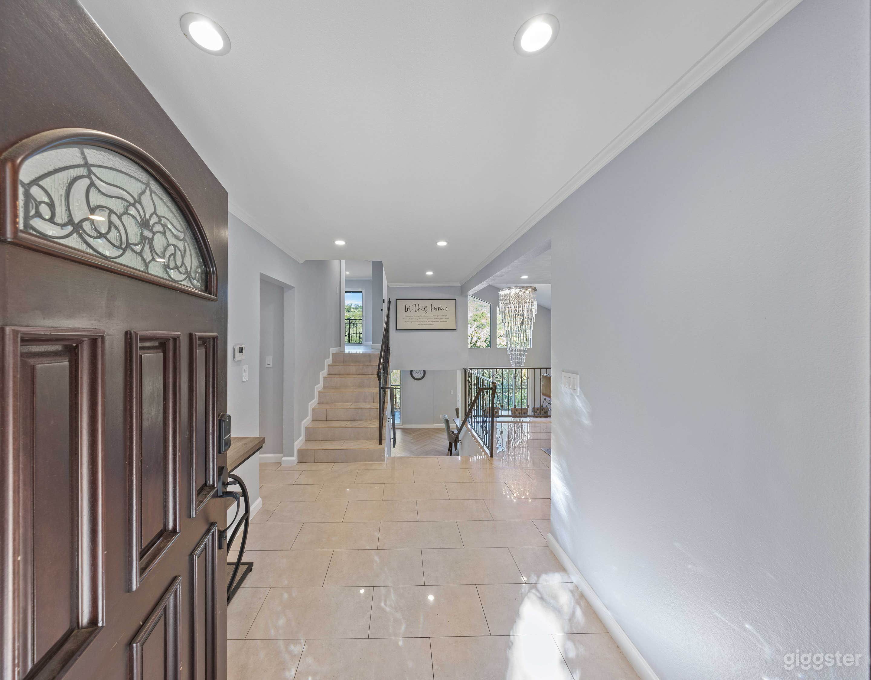 Tranquil Hideaway • Private Retreat with Mountain Views Photo 4