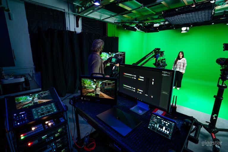  Green Screen Virtual Production Studio 
