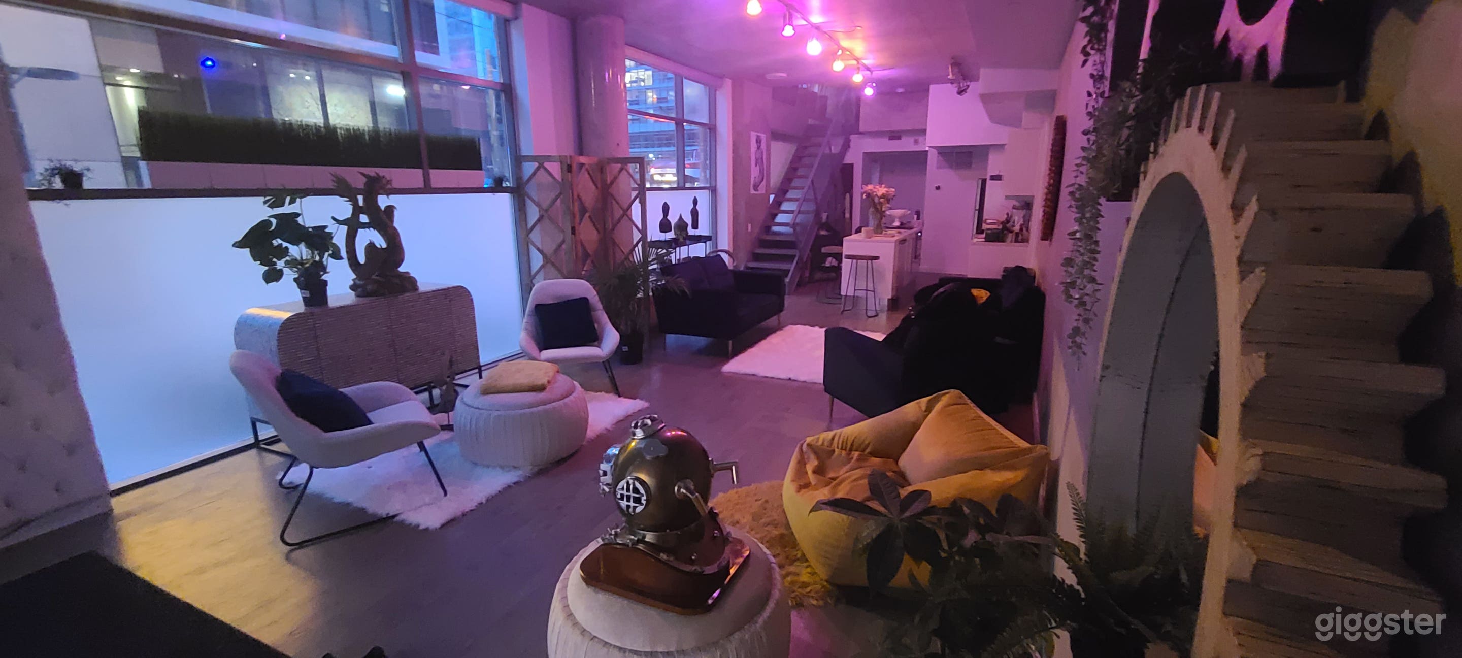 Loft townhouse with a tulum vibe Photo 3