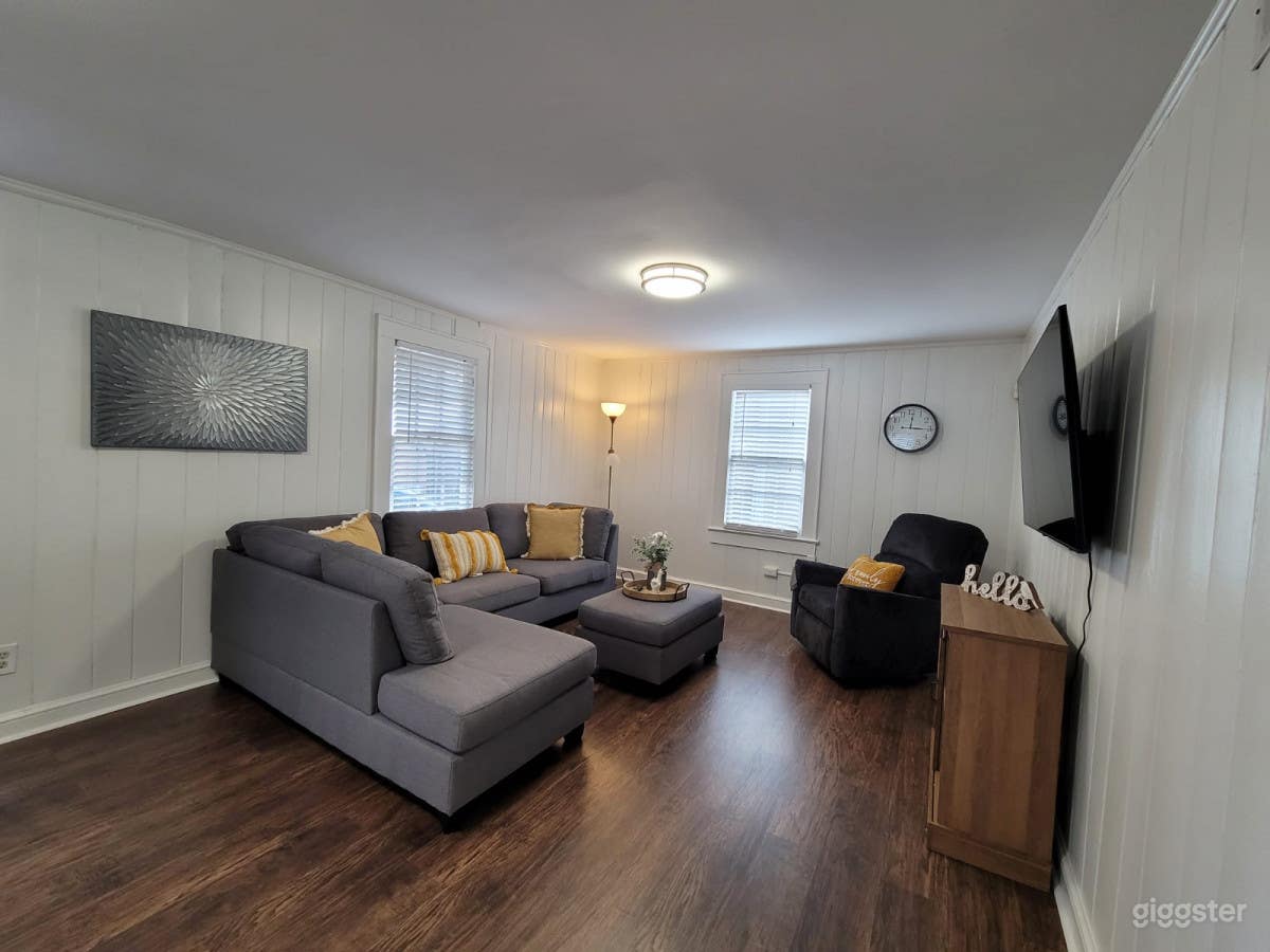 Private Midtown 2 BR House Photo 1