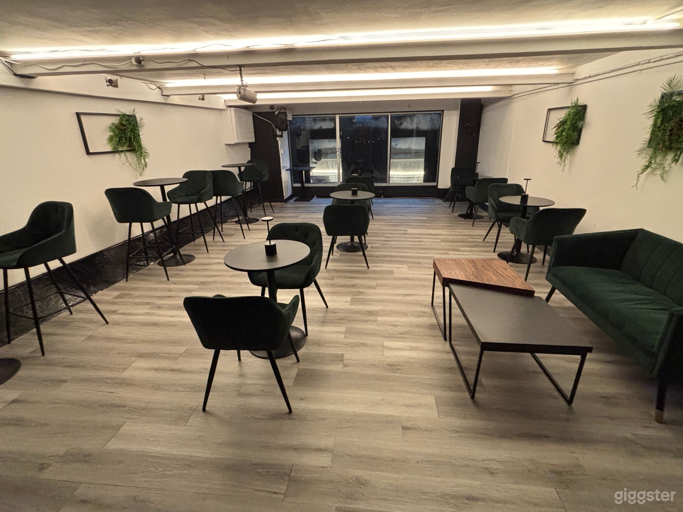 Modern and Cozy 2-Level Venue Photo 2