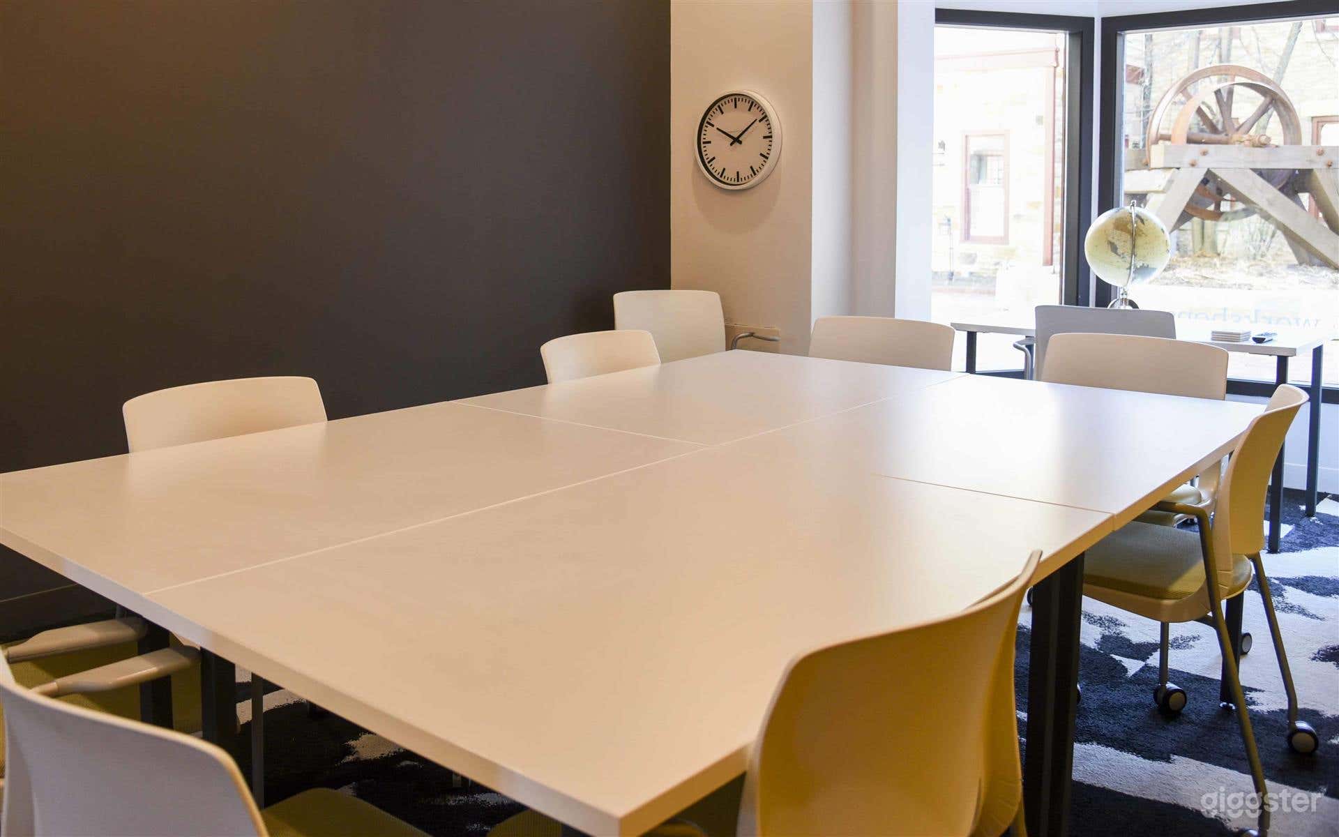 Conference Room in Geneva Photo 2