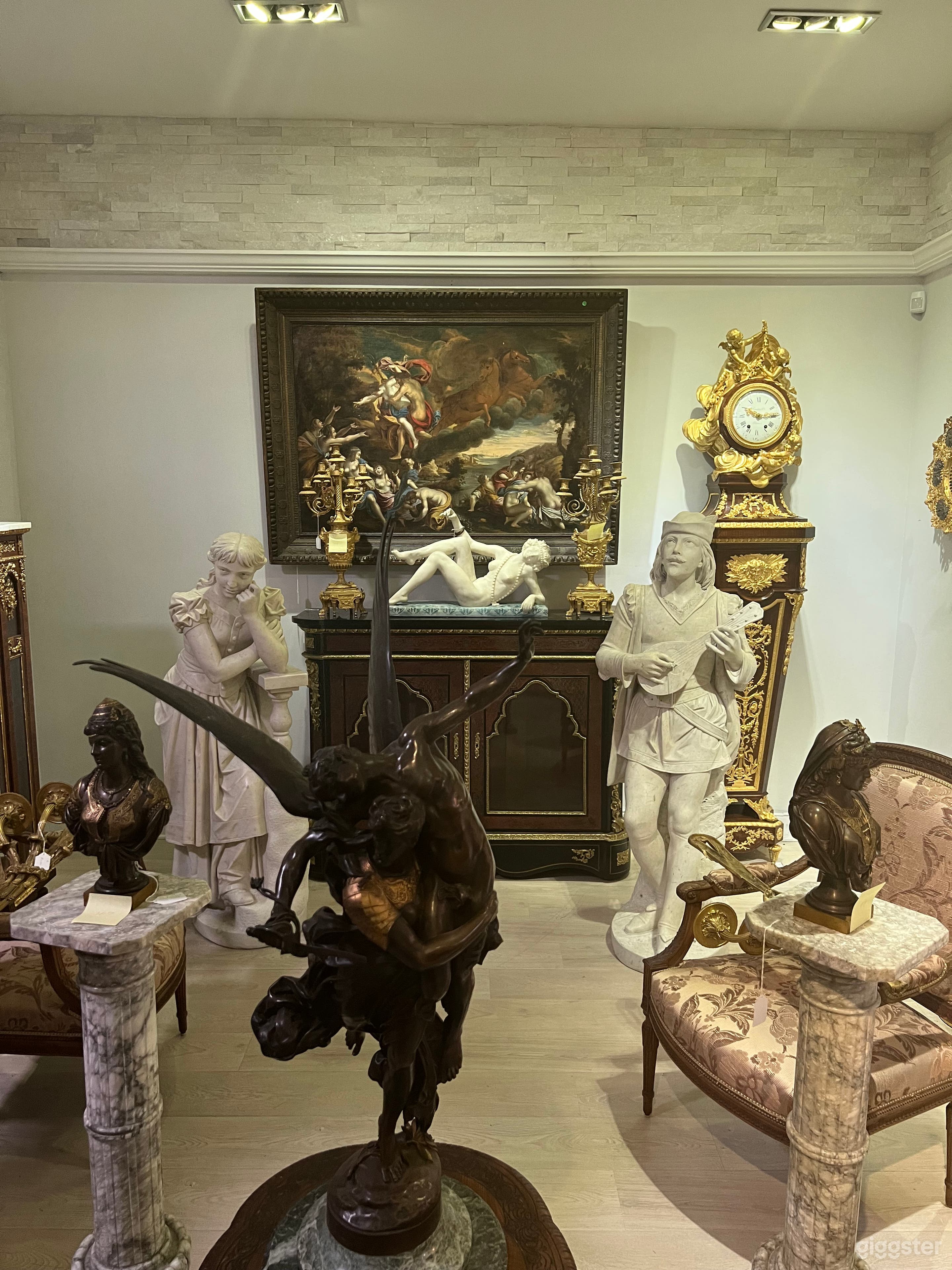 Antique &amp; Art Gallery Los Angeles, Ca Photo 4