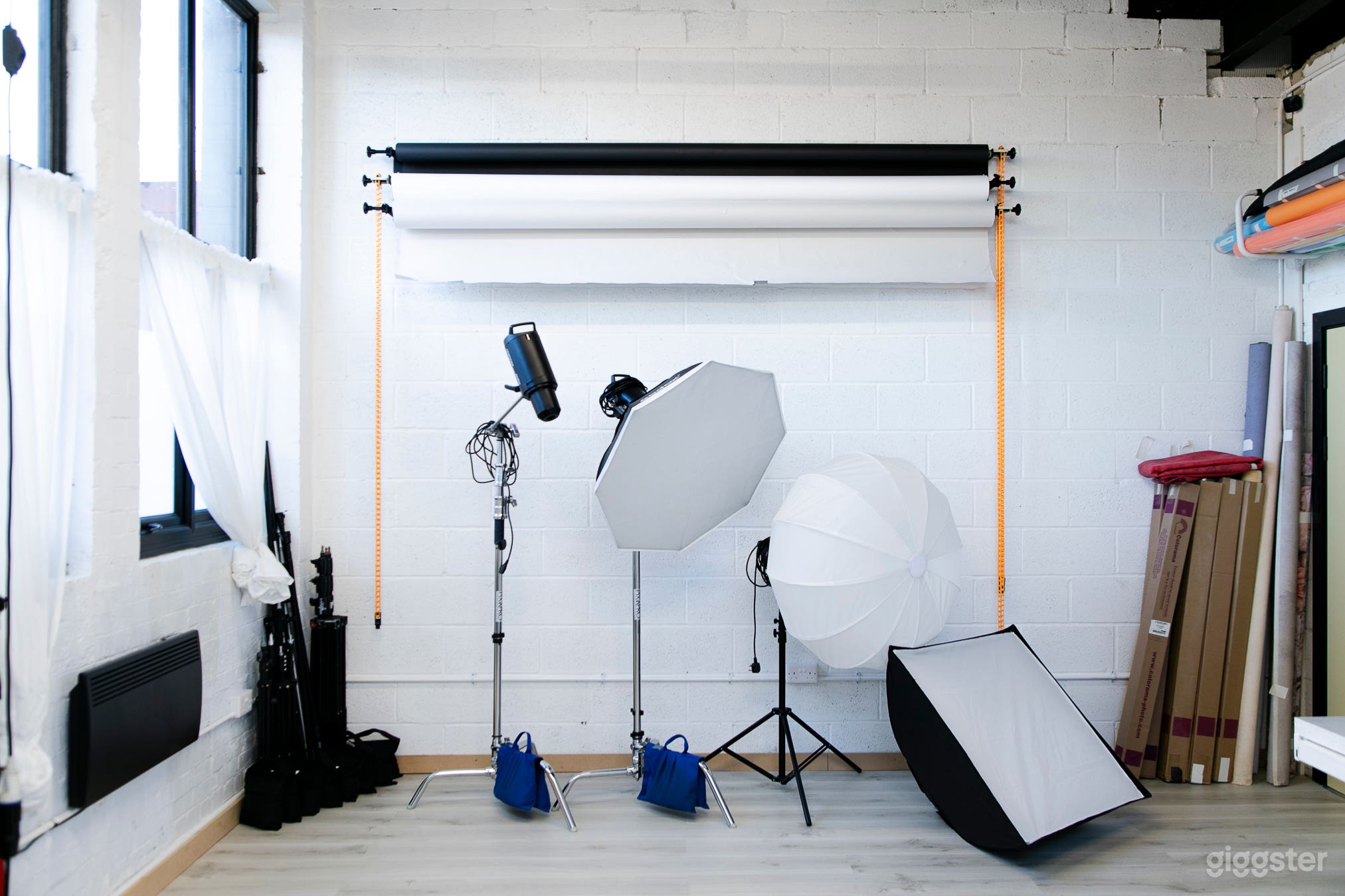 Natural light film/photo studio North West London Photo 2