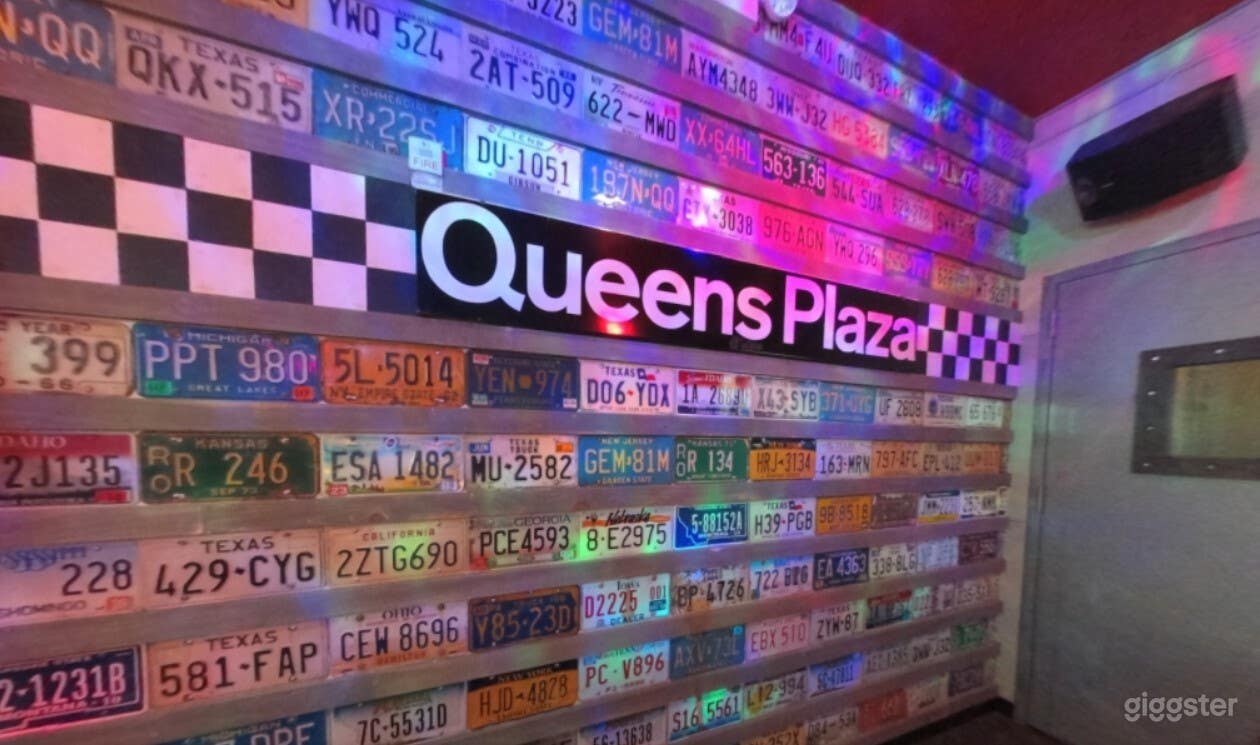 QUEENS PLAZA PRIVATE ROOM Photo 1