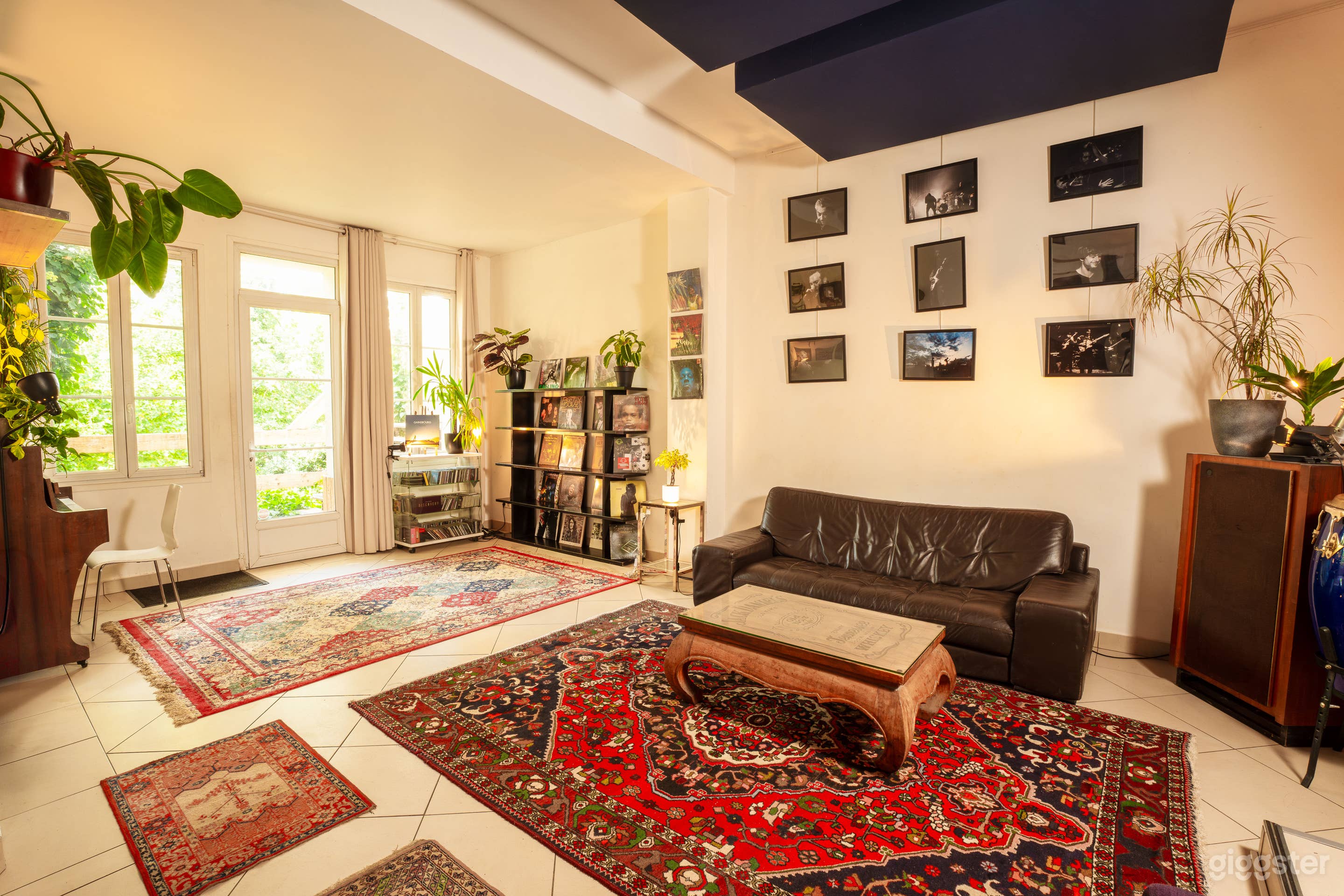 Photo de Villa atypique pour événement musical près de Paris 1