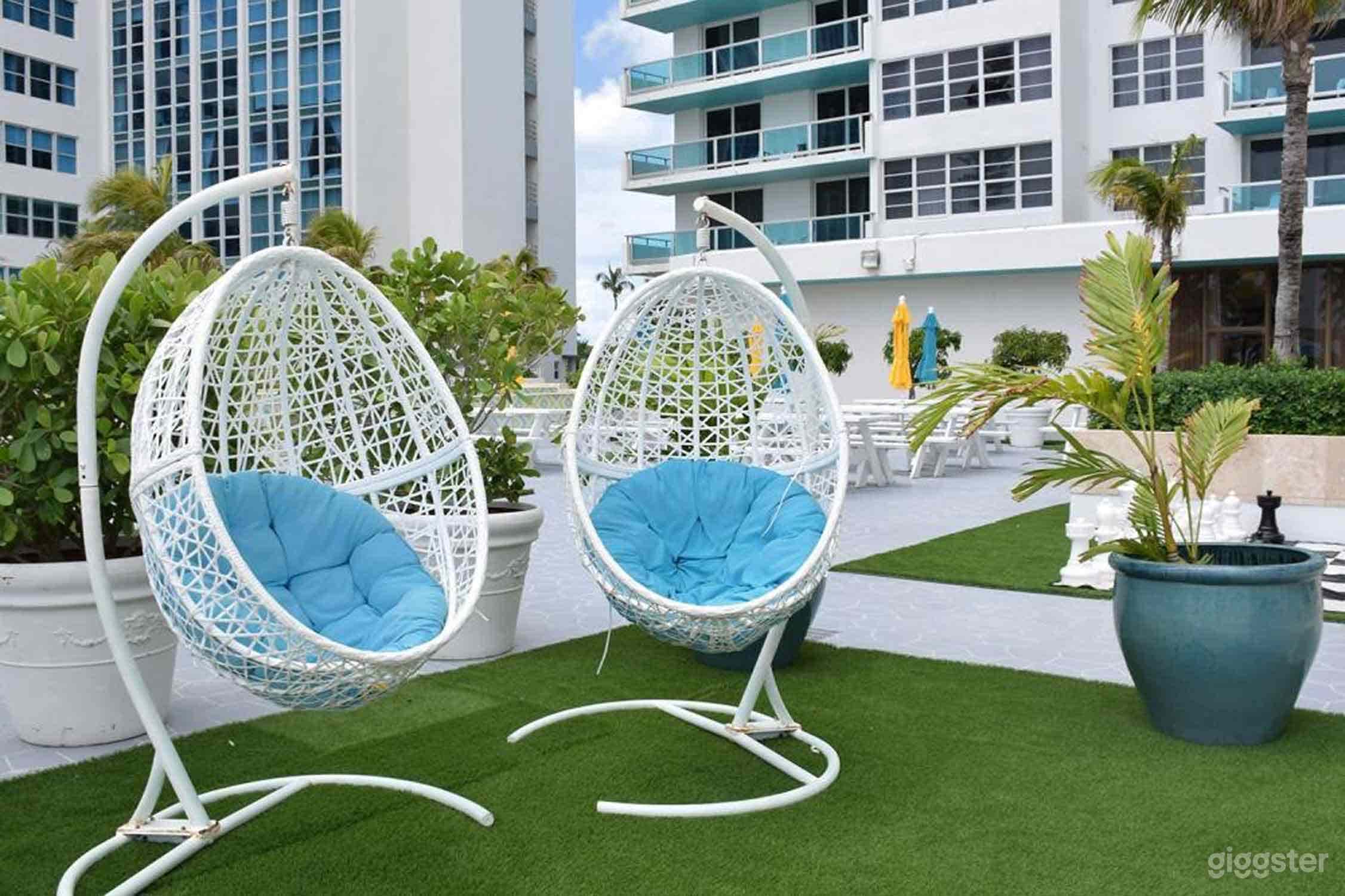 Pleasant and Relaxing Restaurant Event Space Photo 2