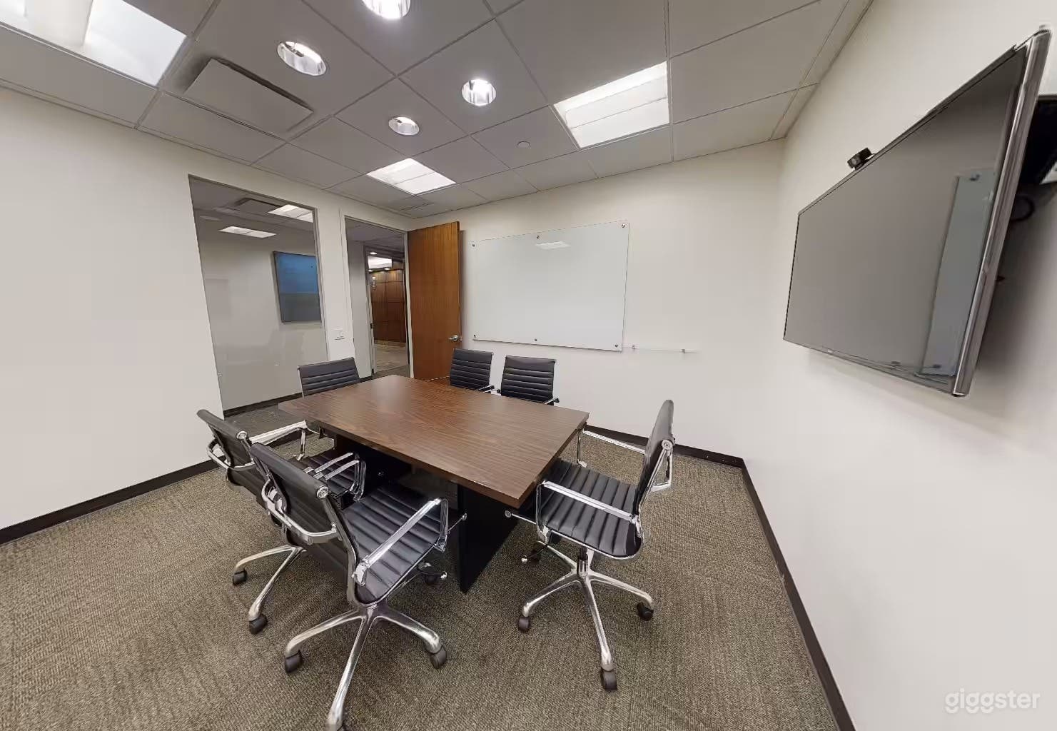 Room 15-B and 14-B Photo 3