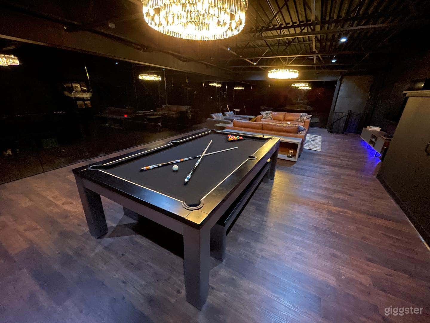 Motor Gallery VIP Lounge Photo 4