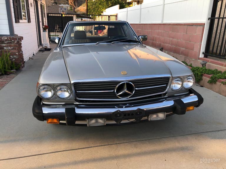  Antique 1988 Mercedes Benz 560sl 