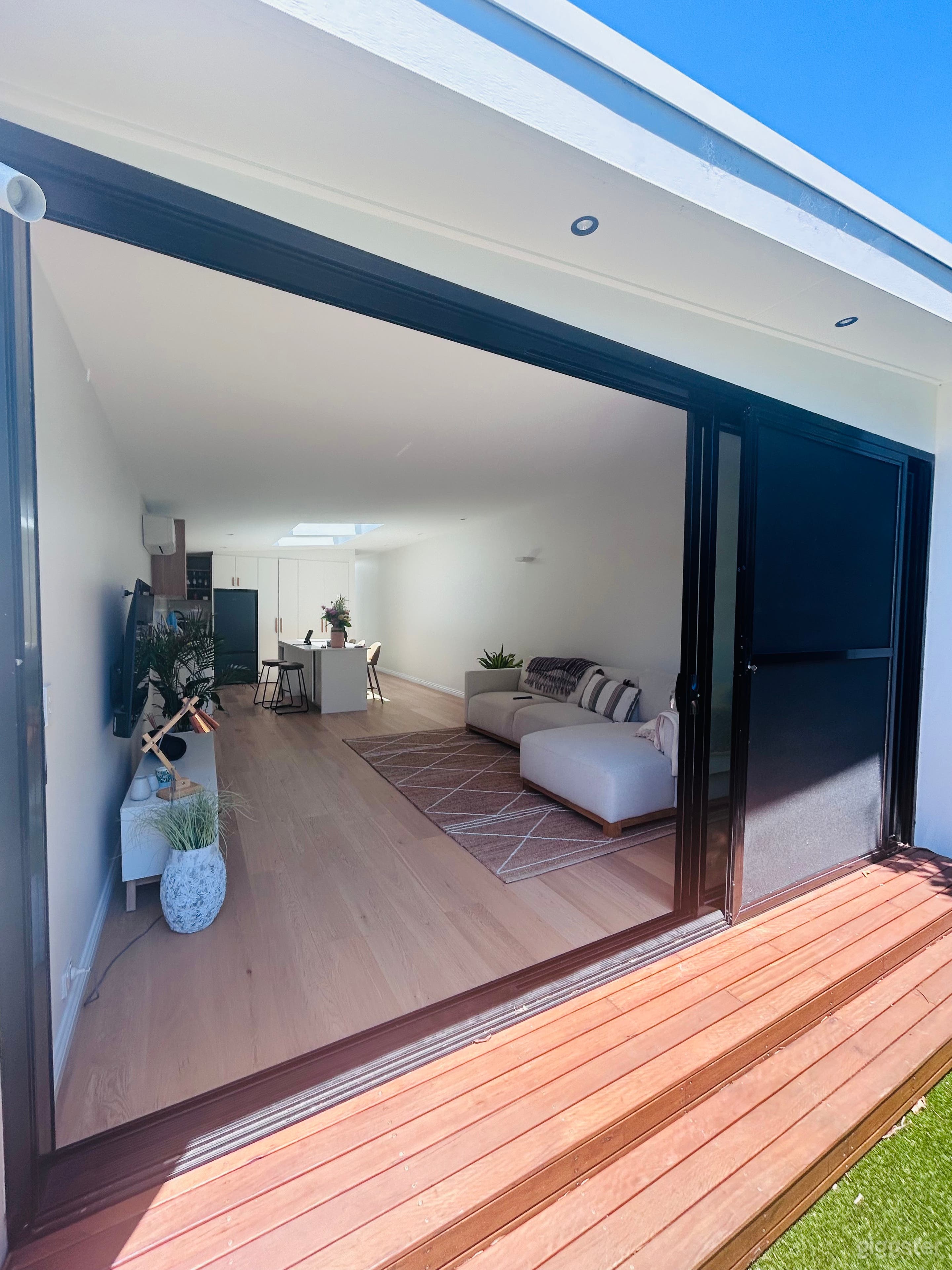 Open Plan Fully Renovated Architect Designed Surry Hills Photo 4