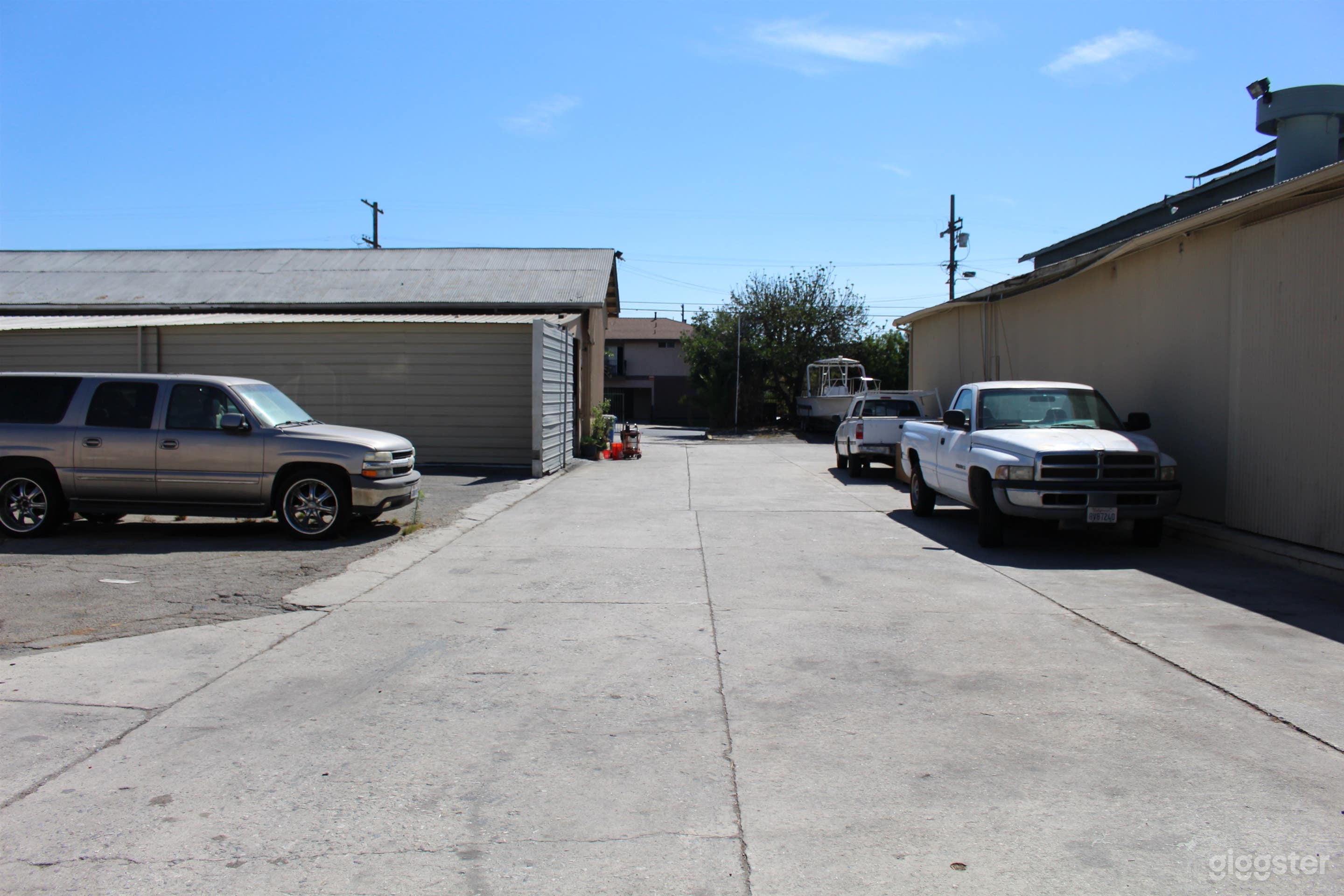 A Very Unique Large Industrial Yard and Warehouse Photo 3