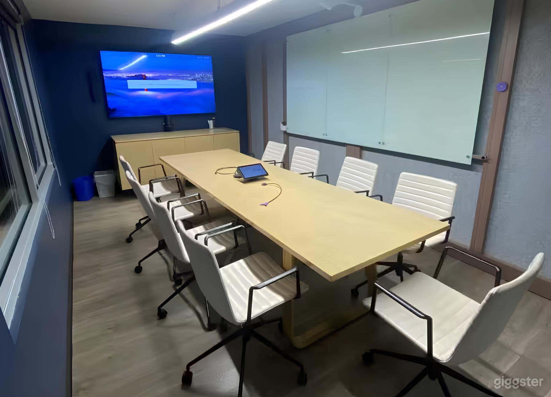 Rooftop Meeting Room in San Mateo Photo 1