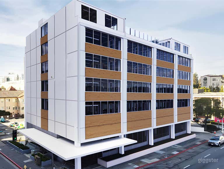  Rooftop Meeting Room in San Mateo 