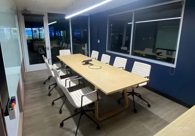  Rooftop Meeting Room in San Mateo 