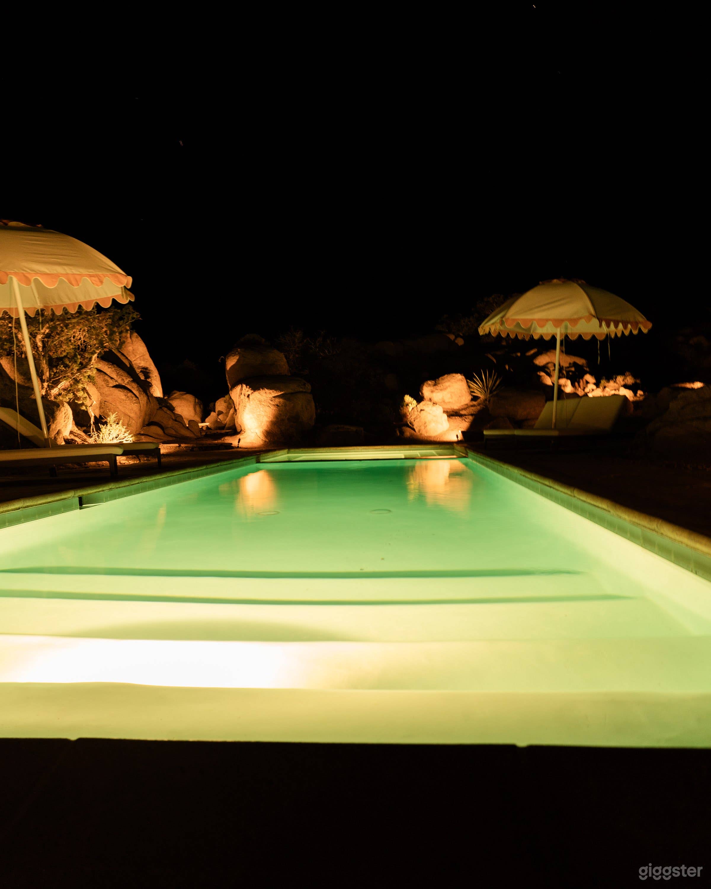 Lux Outdoor Pool - Joshua Tree Spanish Hacienda Photo 4